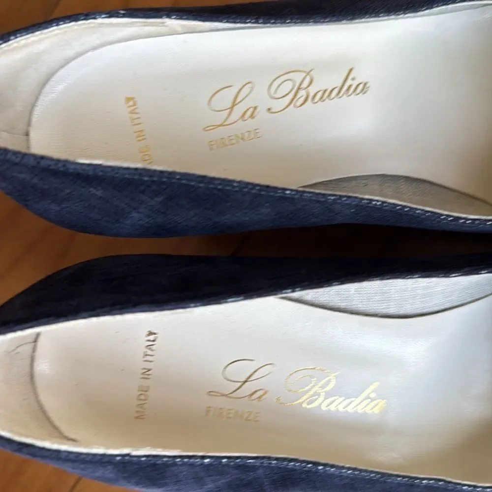 NEW La Badia wedges